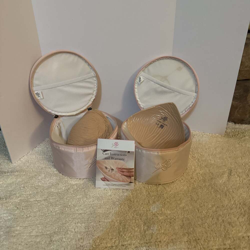 ABC American Breast Care Massage Form Asymmetric 10225 Blush Size 9R w/ Case